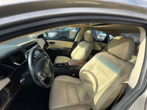 2013 Toyota Avalon Hybrid XLE Touring
