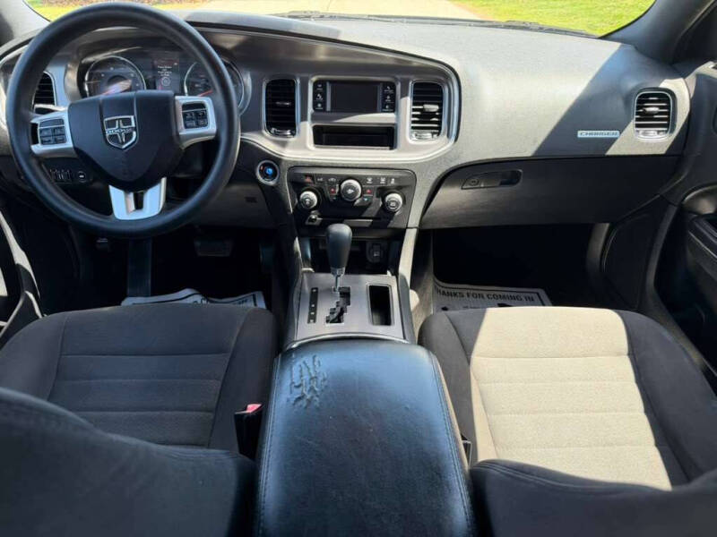 2012 Dodge Charger SE