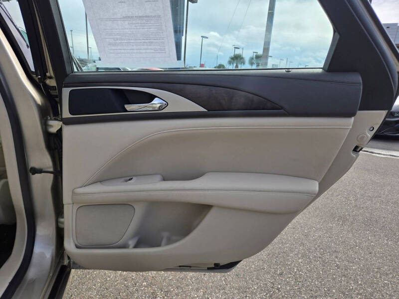 2017 Lincoln MKZ Hybrid Select