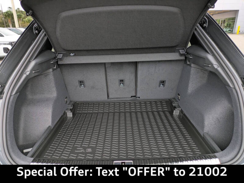 2025 Audi Q3 quattro S line Prem Plus 45 TFSI