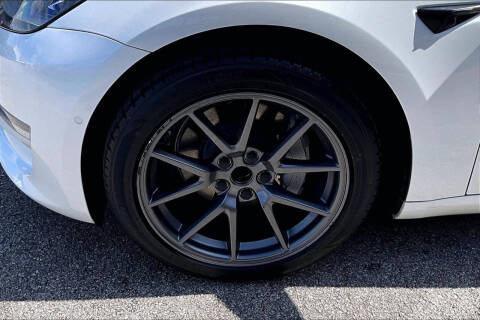 2021 Tesla Model 3 Standard Range Plus