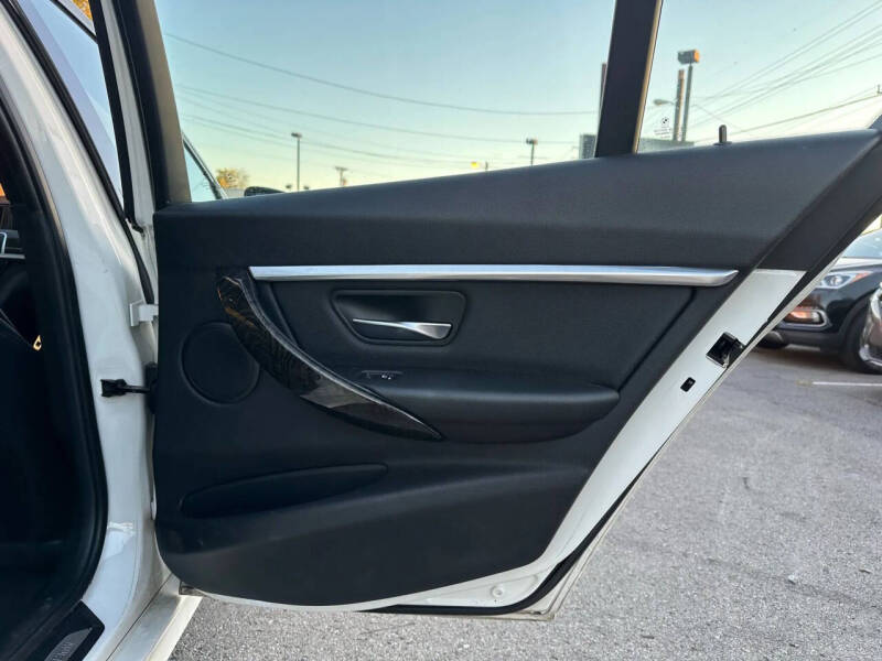 2016 BMW 3 Series 328i