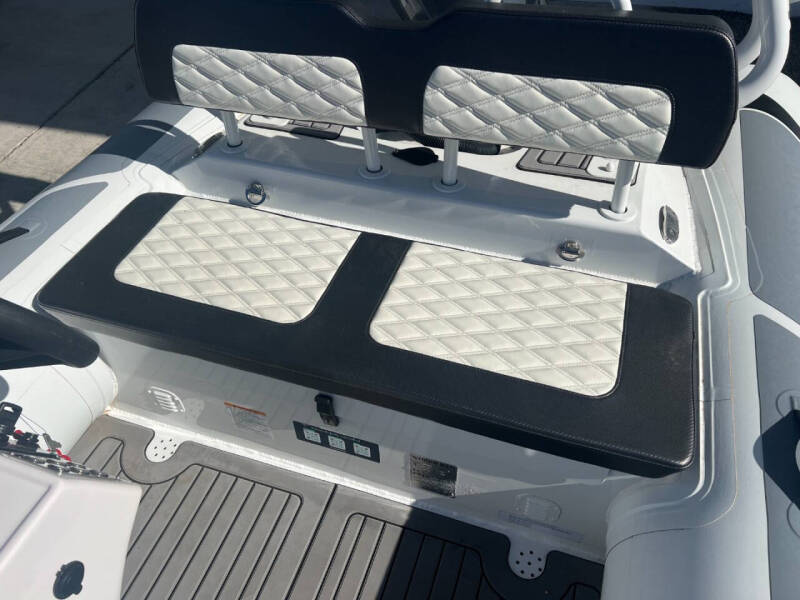 2023 Highfield Sport 460 Aluminum RIB