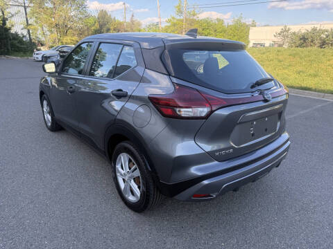 2023 Nissan Kicks S
