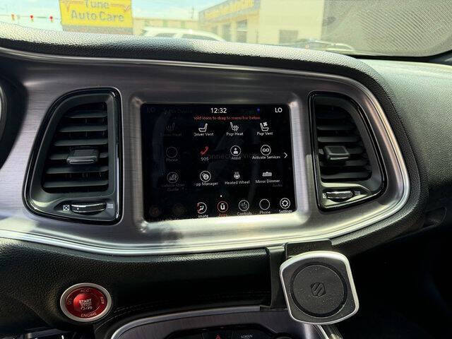 2017 Dodge Challenger SXT