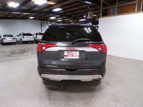2017 GMC Acadia Denali