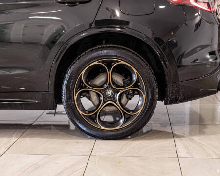 2025 Alfa Romeo Stelvio