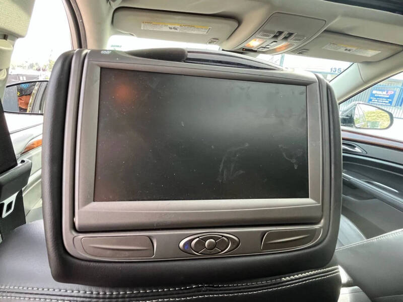 2012 Cadillac SRX Performance Collection