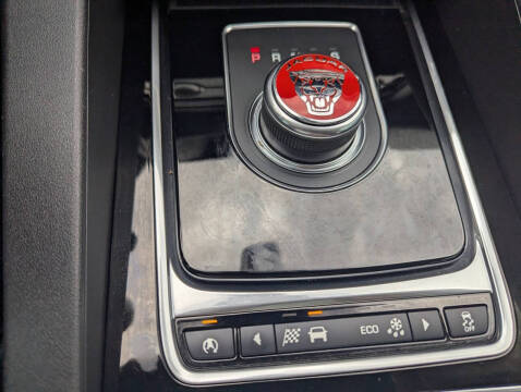 2017 Jaguar F-PACE 35t Prestige