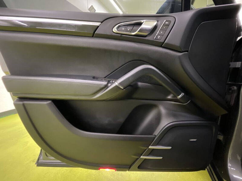 2013 Porsche Cayenne S