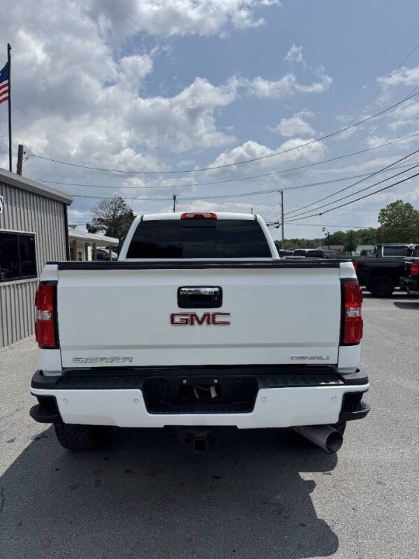 2018 GMC Sierra 2500HD Denali