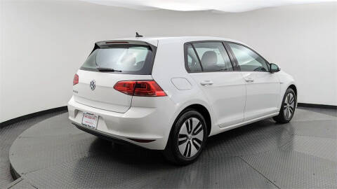 2016 Volkswagen e-Golf SE