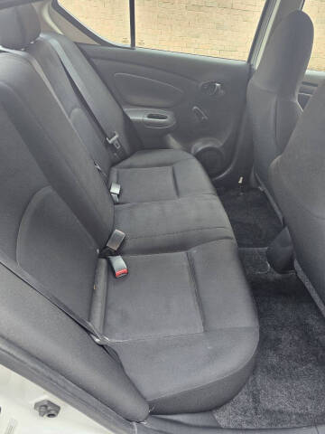 2016 Nissan Versa 1.6 S Plus