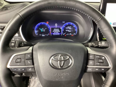2024 Toyota Highlander Platinum
