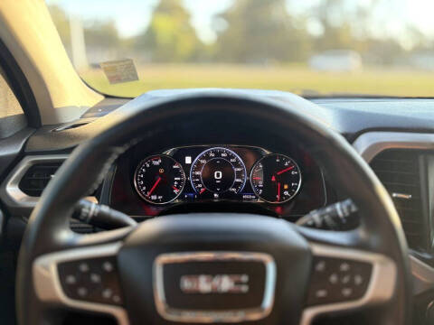 2022 GMC Acadia Denali