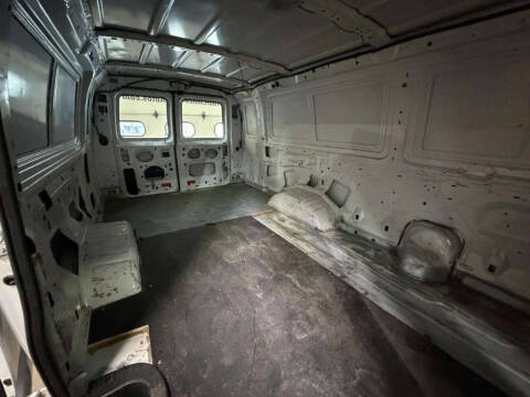 2010 Ford E-Series E-350 SD