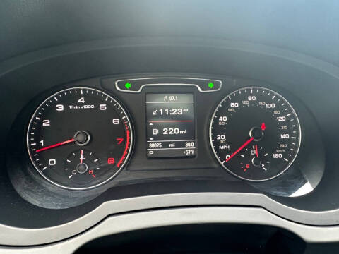 2015 Audi Q3 2.0T quattro Prestige