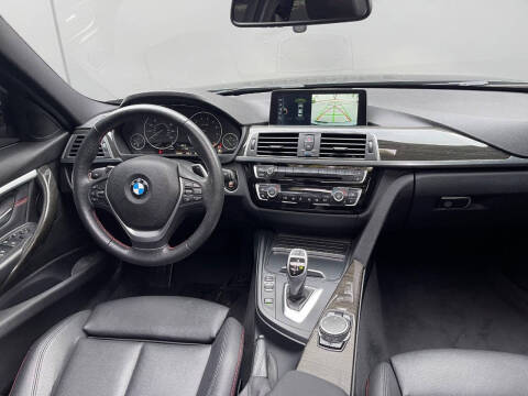 2017 BMW 3 Series 330i
