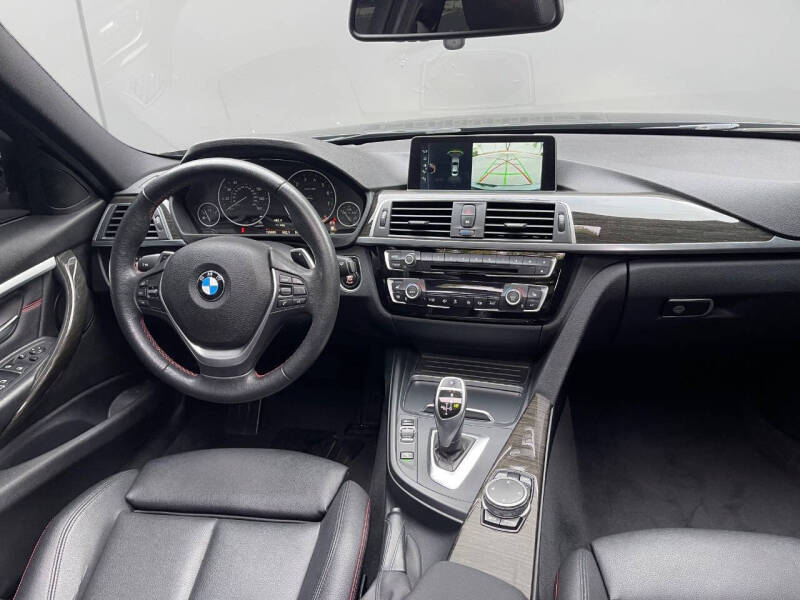 2017 BMW 3 Series 330i