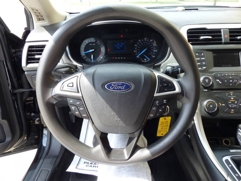 2016 Ford Fusion S