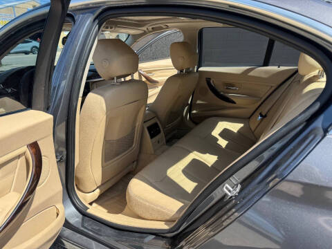 2015 BMW 3 Series 328i