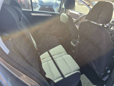 2012 Volkswagen Golf TDI