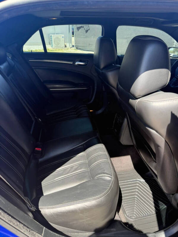 2018 Chrysler 300 S