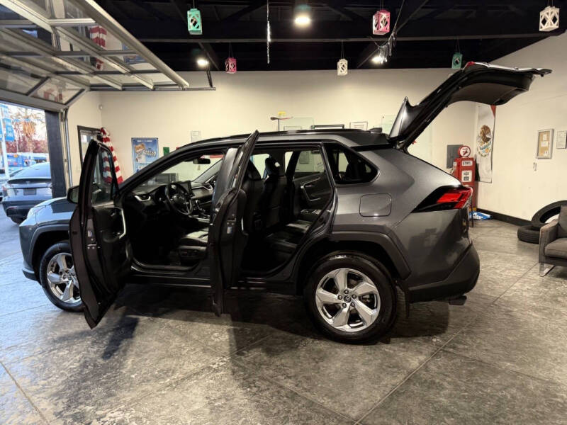 2021 Toyota RAV4 Hybrid XLE Premium