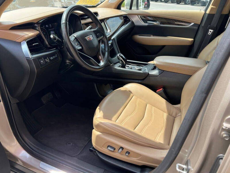 2022 Cadillac XT6 Premium Luxury