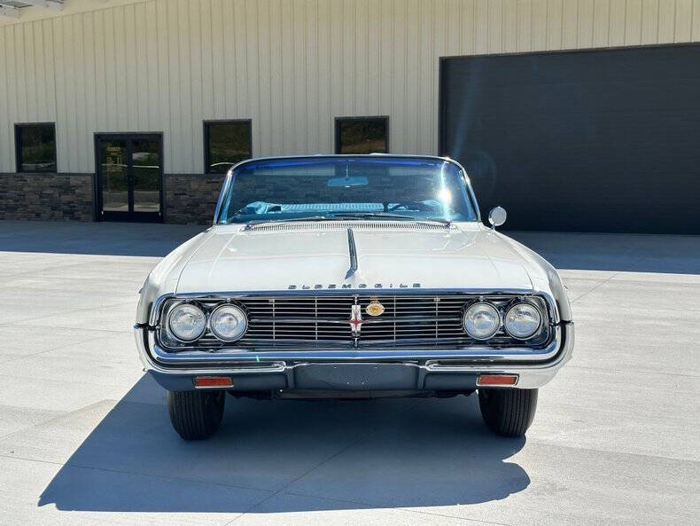 1962 Oldsmobile Starfire