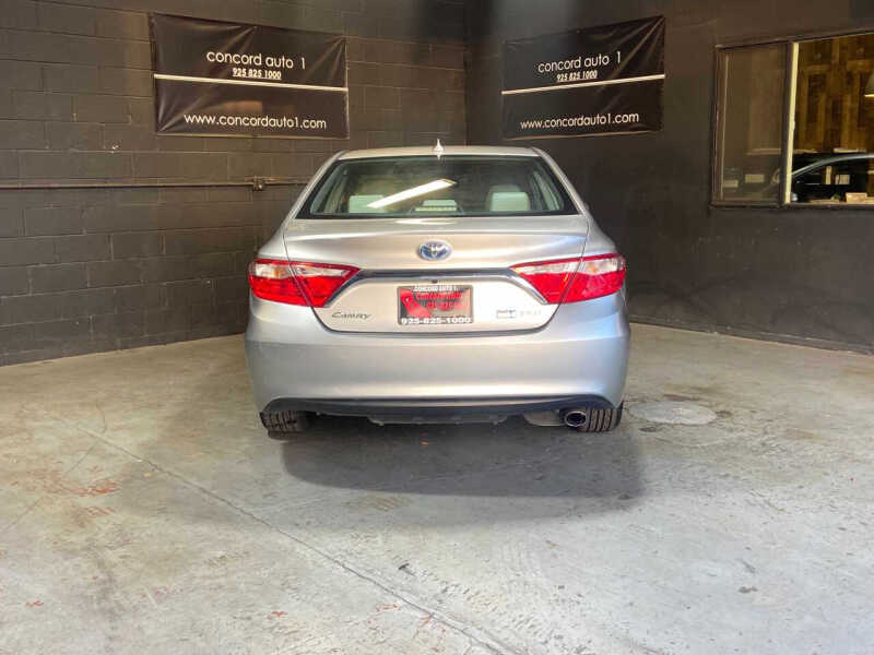 2017 Toyota Camry Hybrid