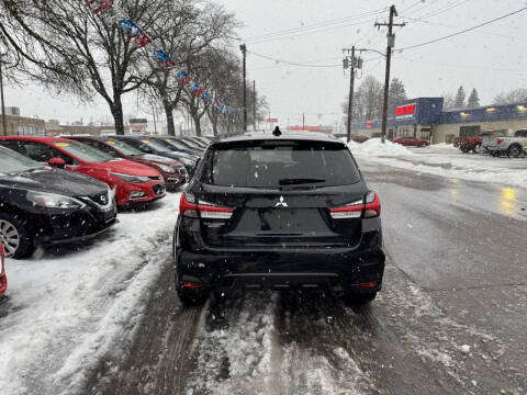 2020 Mitsubishi Outlander Sport SE