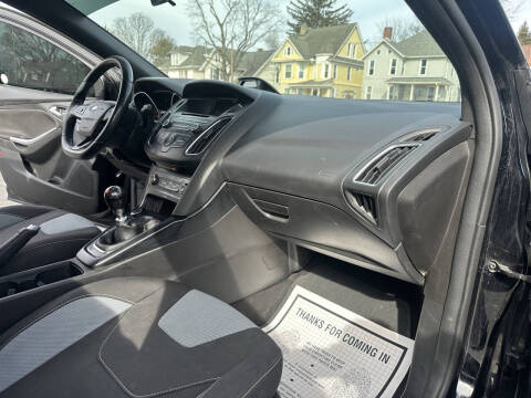 2017 Ford Focus ST