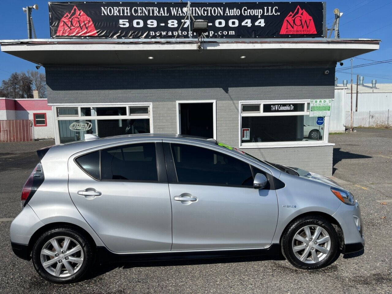 2017 Toyota Prius c for sale at NCW AUTO GROUP in Kennewick, WA