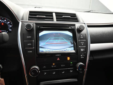 2016 Toyota Camry SE
