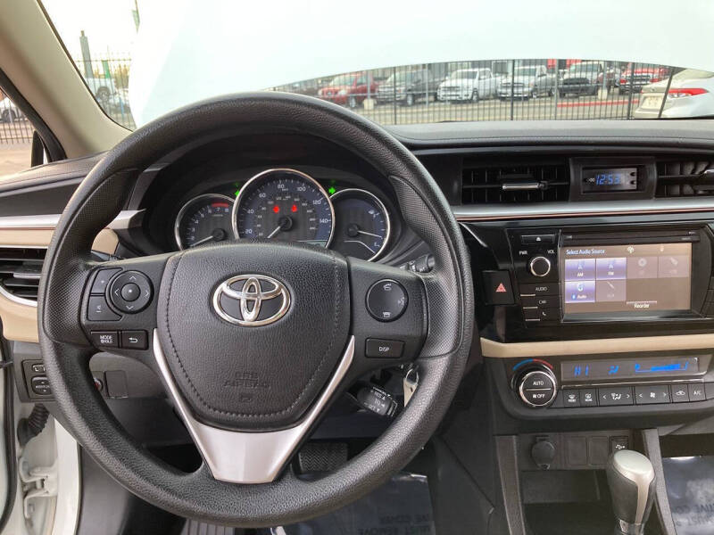 2016 Toyota Corolla LE
