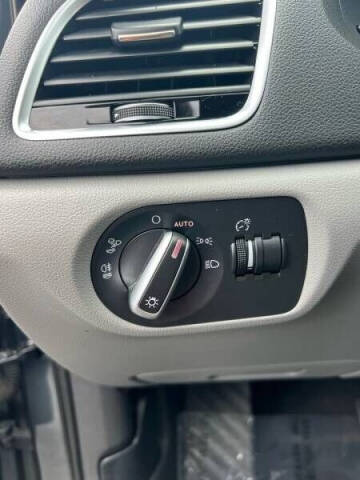 2017 Audi Q3 2.0T Premium