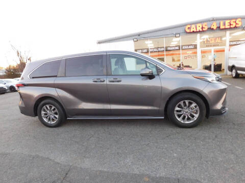 2021 Toyota Sienna LE 8-Passenger