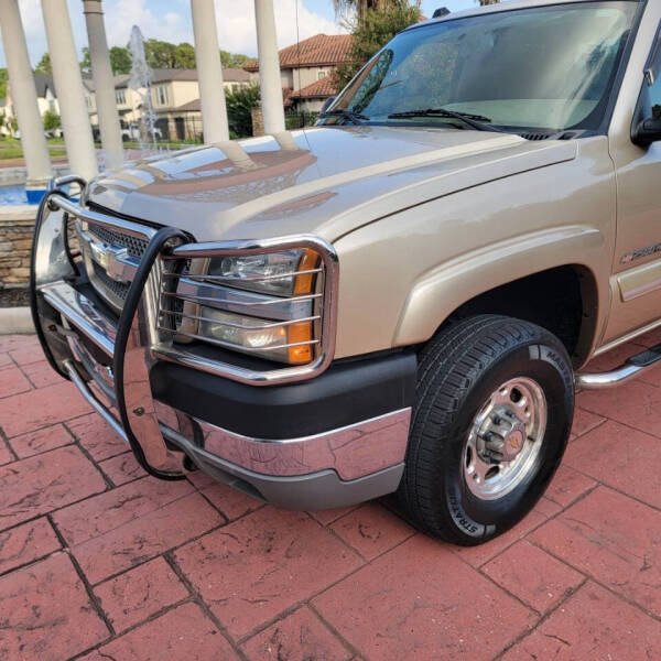 2004 Chevrolet Silverado 2500HD LS