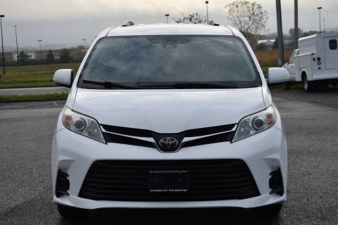 2018 Toyota Sienna LE 8-Passenger