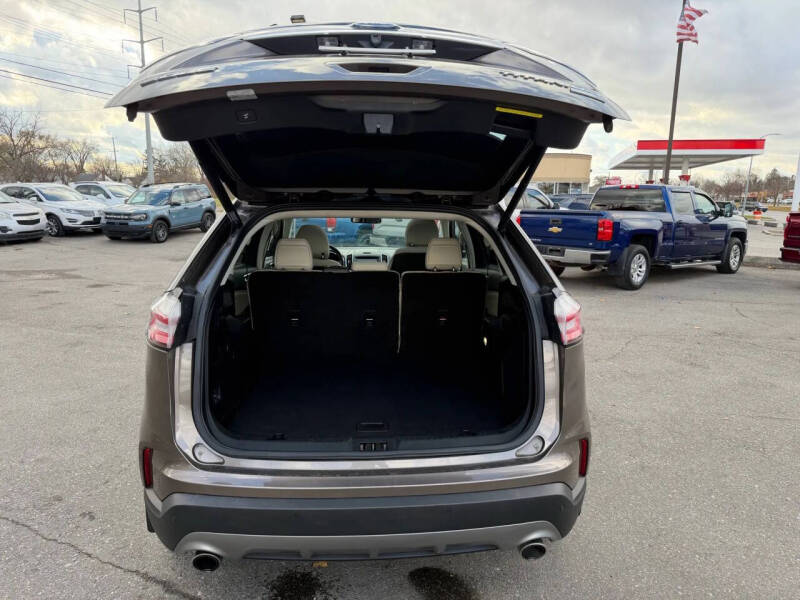 2019 Ford Edge Titanium