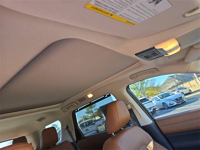 2024 Nissan Pathfinder Platinum