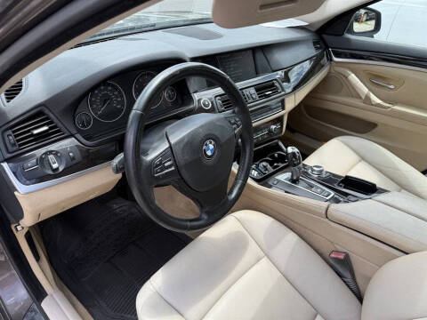 2011 BMW 5 Series 528i