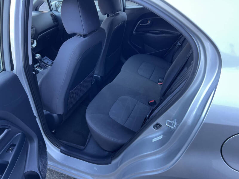 2015 Kia Rio 5-Door LX