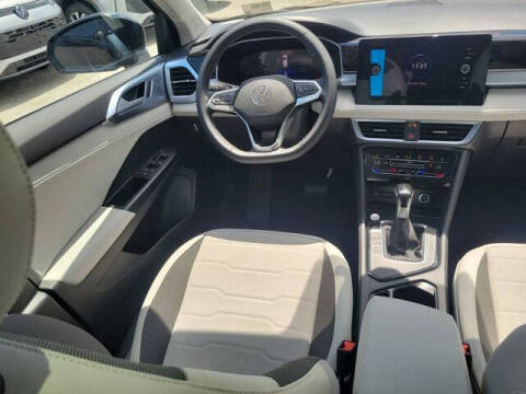 2026 Volkswagen Taos SE