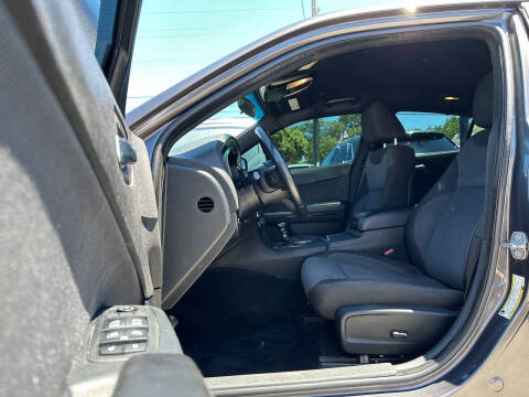 2018 Dodge Charger SXT