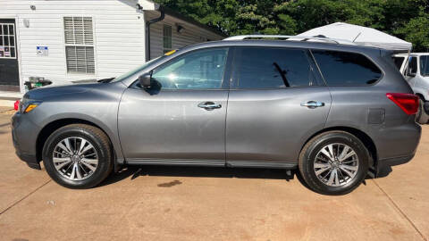 2017 Nissan Pathfinder S