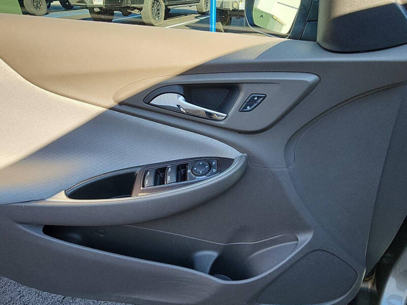 2025 Chevrolet Malibu LS