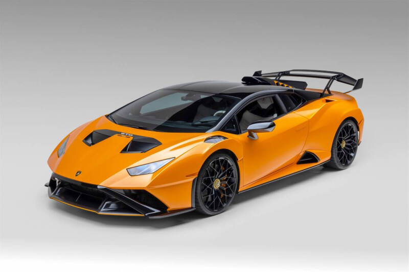 2023 Lamborghini Huracan STO