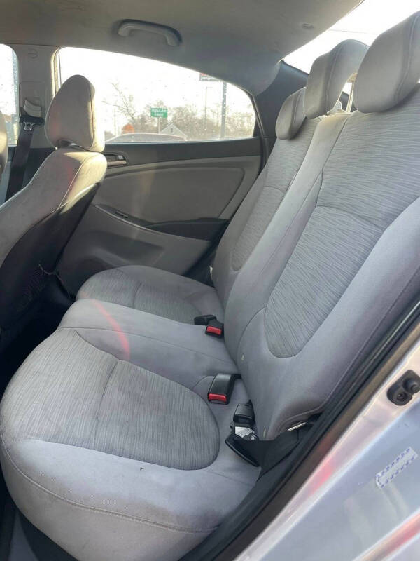 2017 Hyundai Accent Value Edition